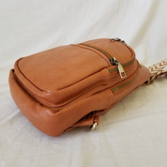 NEW! Faux Leather Shoulder/Crossbody Bag w/2-Zipper Sections & Detachable Strap - Picture 15 of 15